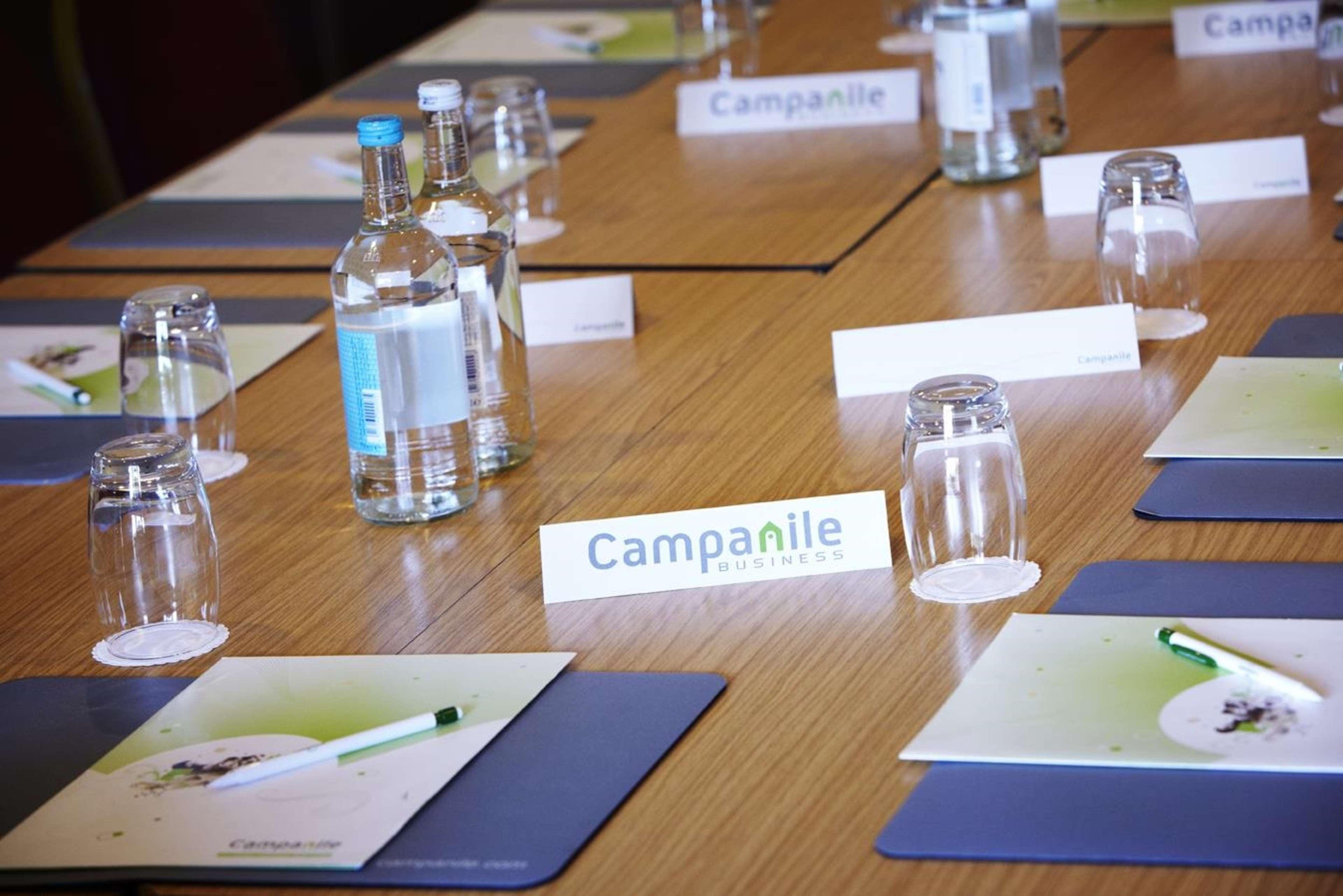 Campanile Hotel Cardiff Eksteriør bilde